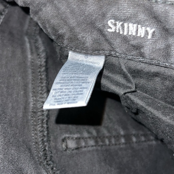 American Eagle Black Skinny Jeans - Picture 5 of 5